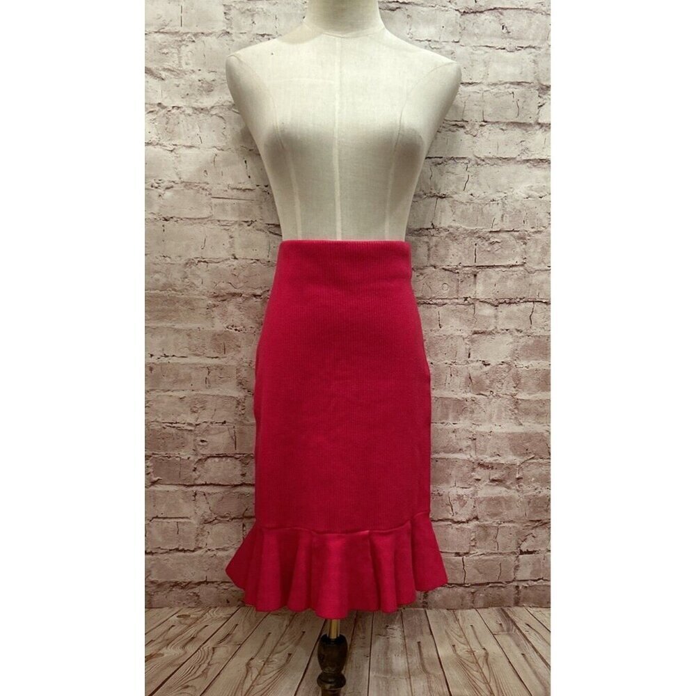 Express Womens M Ribbed Knit Flounce Hem Skirt Hot Pink Knee Length Pull On NEW